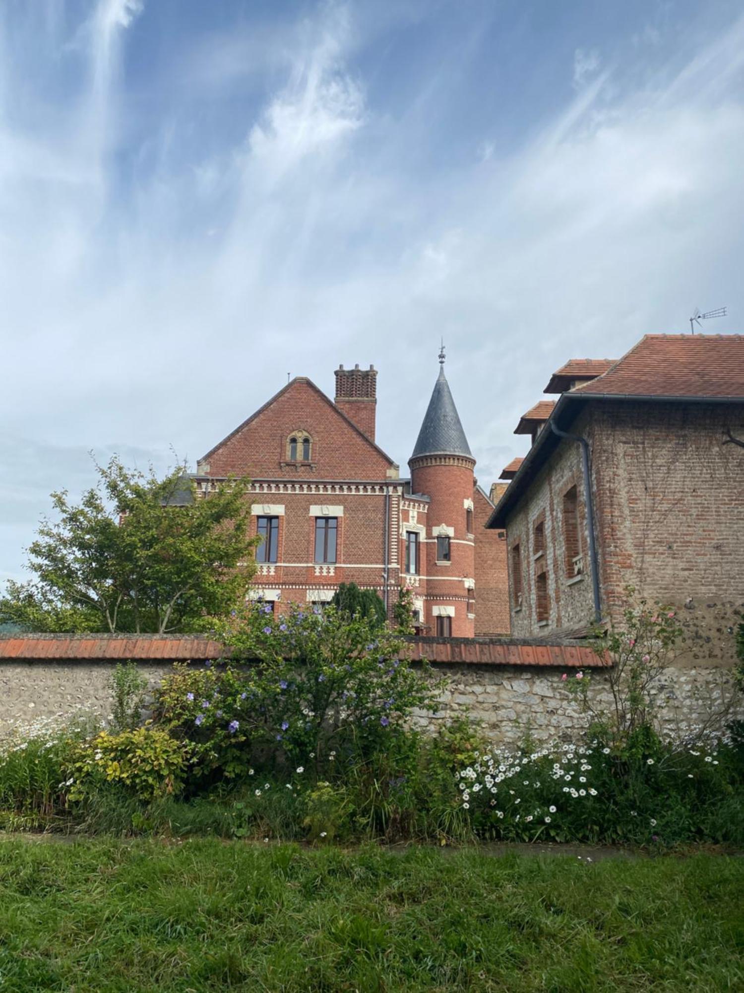 Romeo Appartement Les Andelys Buitenkant foto